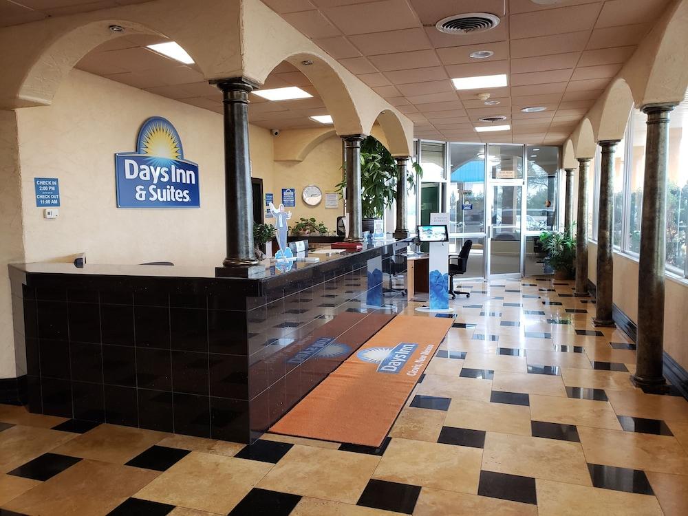 Days Inn & Suites By Wyndham Clovis Exterior foto