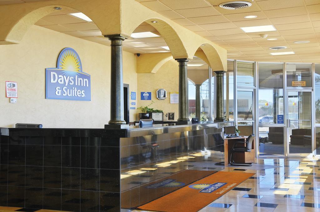 Days Inn & Suites By Wyndham Clovis Interior foto